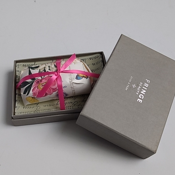 🔴3/$15 Soap and Tray - Fringe Beauty - Picture 5 of 8